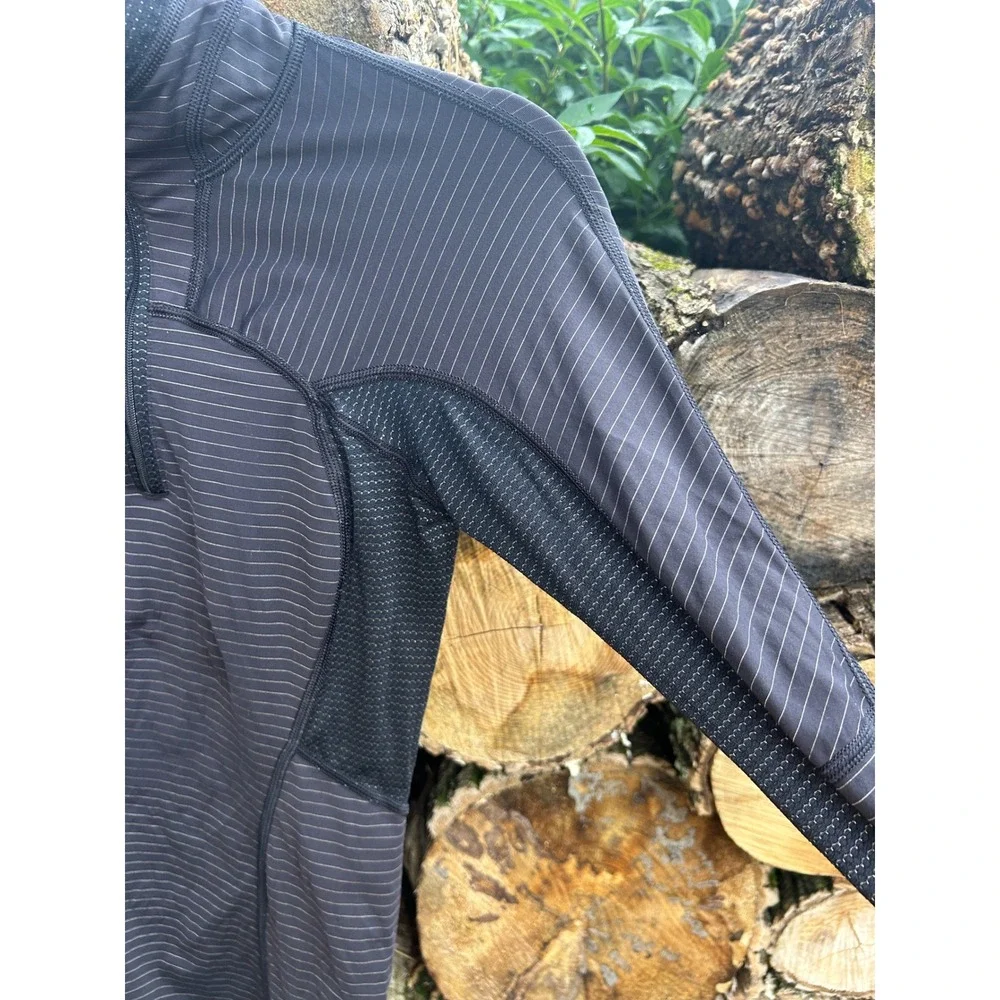 Lululemon Run Turbo 1/2 Zip 2 Pinstripe Black White Long Sleeve Top Athleisure